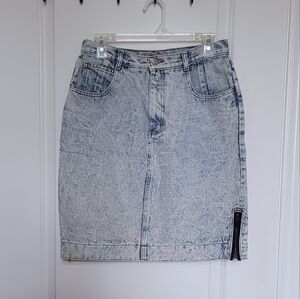 Jordache skirt 80s vintage light blue acid wash denim zippers cowgirl bikercore